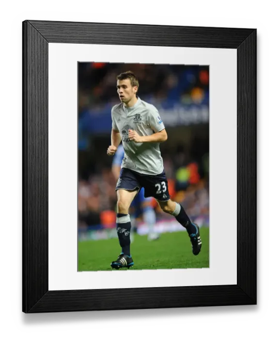 Framed Print : Seamus Coleman's Fierce Showdown Against Chelsea at Stamford Bridge (15 October 2011) Framed Print : Seamus Coleman's Fierce Showdown Against Chelsea at Stamford Bridge (15 October 2011)