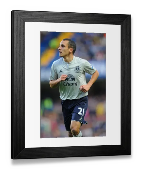 Framed Print : Showdown at Stamford Bridge: Leon Osman and Everton Take on Chelsea in the Premier League (15 October 2011) Framed Print : Showdown at Stamford Bridge: Leon Osman and Everton Take on Chelsea in the Premier League (15 October 2011)