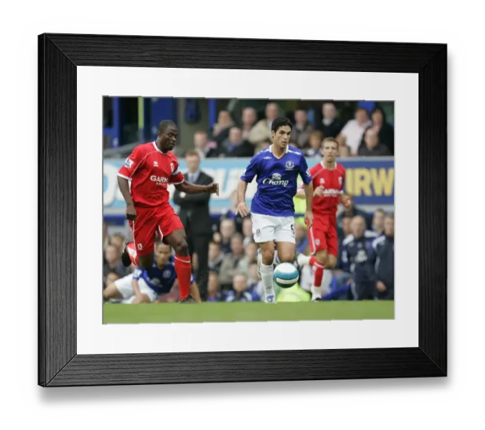 Framed Print : Mikel Arteta in Action: Everton vs. Middlesbrough, Barclays Premier League 07-08