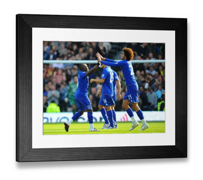Framed Print : Barclays Premier League - Fulham v Everton - Craven Cottage Framed Print : Barclays Premier League - Fulham v Everton - Craven Cottage