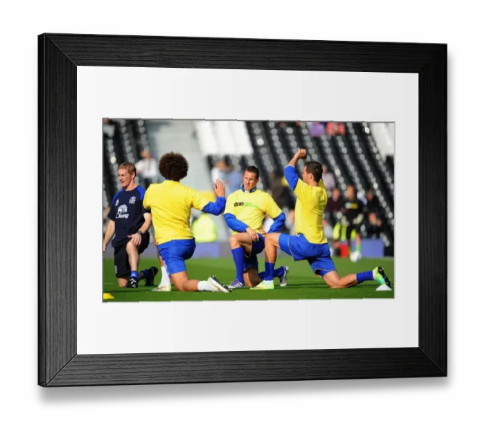 Framed Print : Everton Players Pre-Match Warm-Up: Fulham vs Everton, Barclays Premier League (23 October 2011) Framed Print : Everton Players Pre-Match Warm-Up: Fulham vs Everton, Barclays Premier League (23 October 2011)