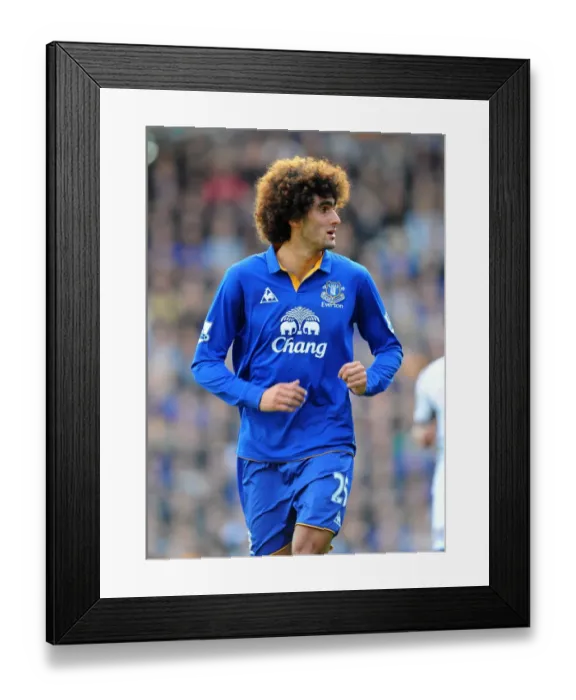Framed Print : Marouane Fellaini in Action: Everton vs. Fulham, Barclays Premier League (23 October 2011, Craven Cottage) Framed Print : Marouane Fellaini in Action: Everton vs. Fulham, Barclays Premier League (23 October 2011, Craven Cottage)