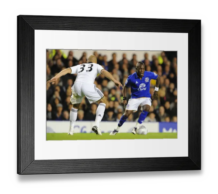 Framed Print : Royston Drenthe Charges Forward Against Chelsea: Everton's Drenthe Takes On Alex in Carling Cup Fourth Round at Goodison Park Framed Print : Royston Drenthe Charges Forward Against Chelsea: Everton's Drenthe Takes On Alex in Carling Cup Fourth Round at Goodison Park