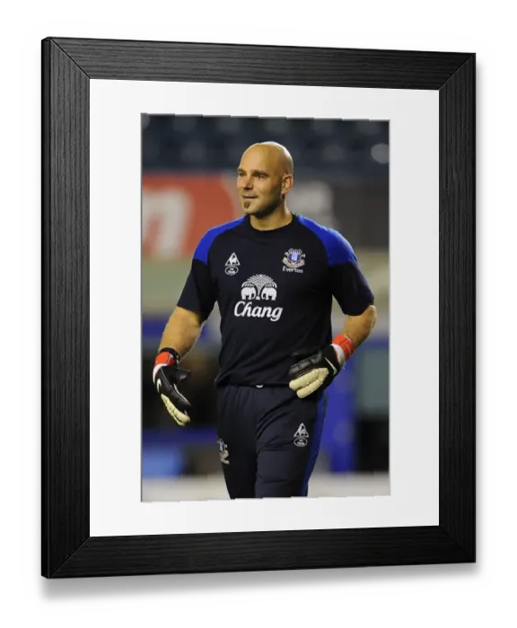 Framed Print : Marcus Hahnemann: Everton's Unyielding Guardian at Goodison Park vs. Chelsea (Carling Cup Round 4, 26 October 2011) Framed Print : Marcus Hahnemann: Everton's Unyielding Guardian at Goodison Park vs. Chelsea (Carling Cup Round 4, 26 October 2011)