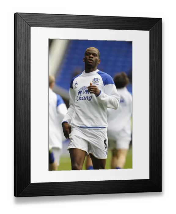Framed Print : Louis Saha Gears Up: Everton vs Manchester United Premier League Clash at Goodison Park (29 October 2011)