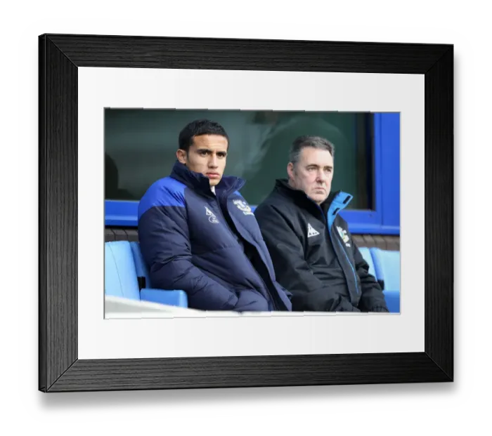 Framed Print : Tim Cahill's Emotional Return: Everton vs Manchester United, Barclays Premier League (2011)