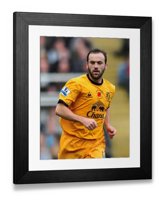 Framed Print : James McFadden in Action: Everton vs. Newcastle United, Premier League (November 2011, St. James Park) Framed Print : James McFadden in Action: Everton vs. Newcastle United, Premier League (November 2011, St. James Park)