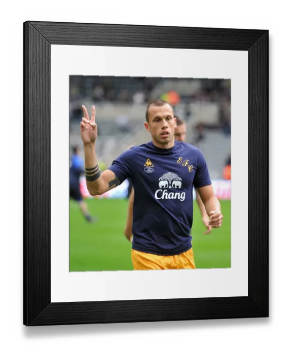 Framed Print : Johnny Heitinga in Action: Everton vs. Newcastle United, Barclays Premier League (November 5, 2011, St. James Park) Framed Print : Johnny Heitinga in Action: Everton vs. Newcastle United, Barclays Premier League (November 5, 2011, St. James Park)