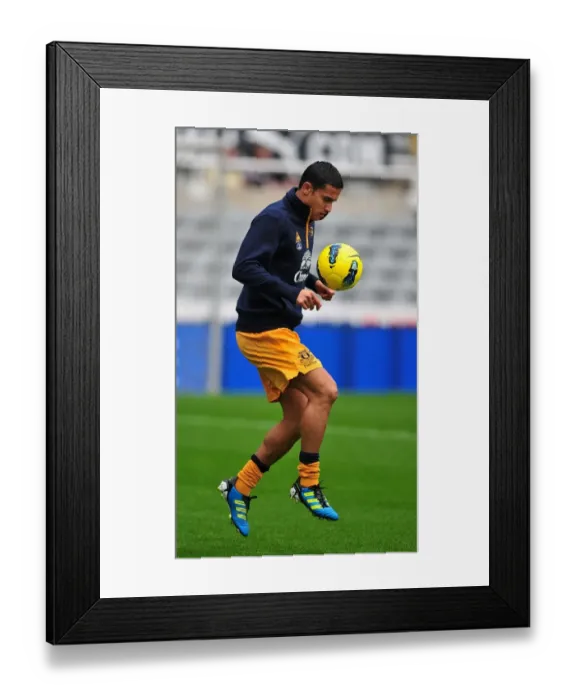 Framed Print : Tim Cahill's Thunderbolt: Everton's St James Park Victory over Newcastle United, Barclays Premier League (November 5, 2011) Framed Print : Tim Cahill's Thunderbolt: Everton's St James Park Victory over Newcastle United, Barclays Premier League (November 5, 2011)
