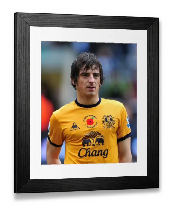Framed Print : Everton's Leighton Baines in Action: Premier League Showdown at Newcastle United (November 2011) Framed Print : Everton's Leighton Baines in Action: Premier League Showdown at Newcastle United (November 2011)