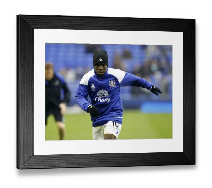 Framed Print : Royston Drenthe: Everton's Pre-Match Focus at Goodison Park (19 November 2011 vs. Wolverhampton Wanderers, Barclays Premier League)