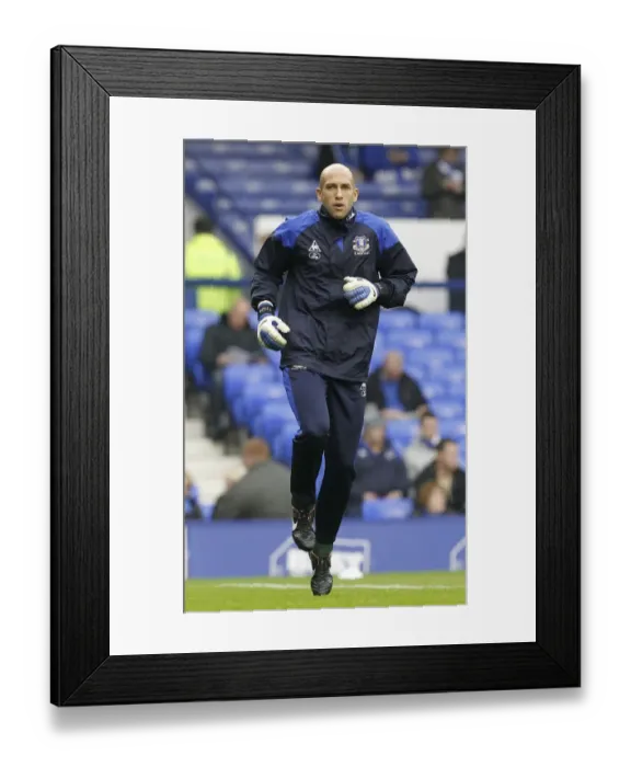 Framed Print : Tim Howard: Everton's Focused Goalkeeper Readies for Battle against Wolverhampton Wanderers (BPL 2011)