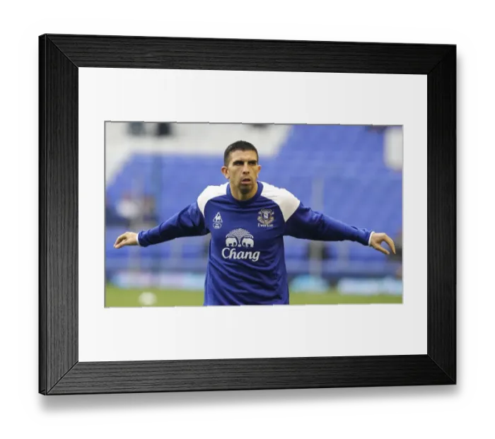Framed Print : Denis Stracqualursi Scores the Winning Goal for Everton Against Wolverhampton Wanderers (19 November 2011, Goodison Park) Framed Print : Denis Stracqualursi Scores the Winning Goal for Everton Against Wolverhampton Wanderers (19 November 2011, Goodison Park)
