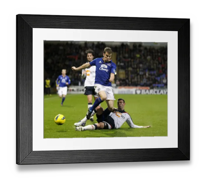Framed Print : Battle for the Ball: Seamus Coleman vs. Paul Robinson - Everton vs. Bolton Wanderers, Premier League (2011) Framed Print : Battle for the Ball: Seamus Coleman vs. Paul Robinson - Everton vs. Bolton Wanderers, Premier League (2011)
