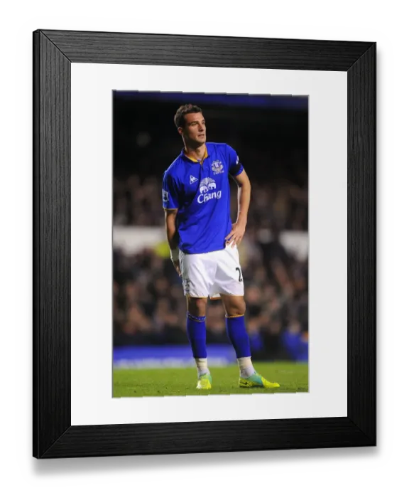 Framed Print : Everton vs Stoke City: Apostolos Vellios Scores at Goodison Park - Barclays Premier League (4 December 2011) Framed Print : Everton vs Stoke City: Apostolos Vellios Scores at Goodison Park - Barclays Premier League (4 December 2011)