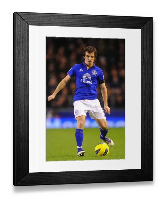 Framed Print : Decisive Moment: Leighton Baines in Action against Stoke City, Everton Premier League (December 2011) Framed Print : Decisive Moment: Leighton Baines in Action against Stoke City, Everton Premier League (December 2011)
