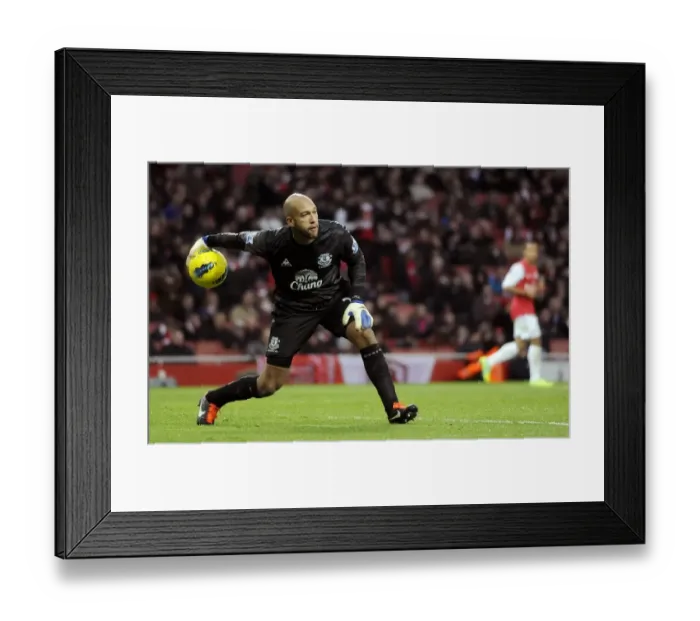 Framed Print : Tim Howard in Action: Everton vs. Arsenal - Premier League Rivalry at Emirates Stadium (10 December 2011)