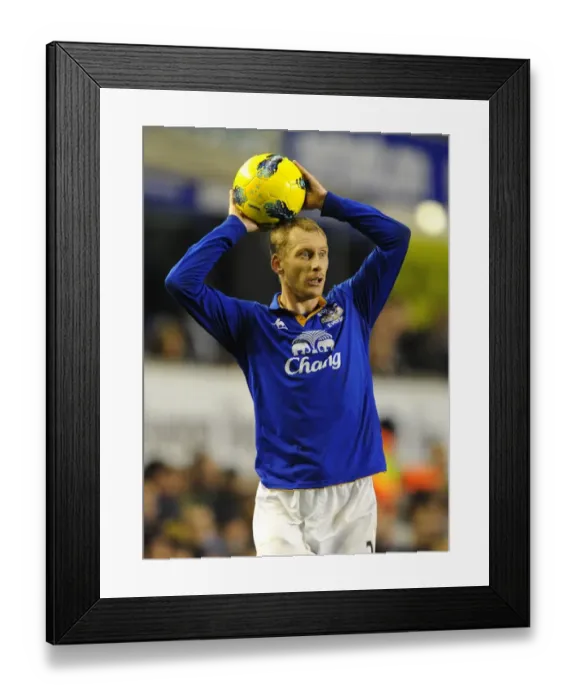Framed Print : Tony Hibbert in Action: Everton vs Swansea City, Barclays Premier League (21 December 2011, Goodison Park) Framed Print : Tony Hibbert in Action: Everton vs Swansea City, Barclays Premier League (21 December 2011, Goodison Park)