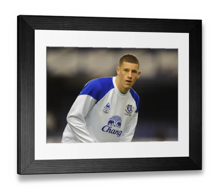 Framed Print : Ross Barkley's Thrilling Premier League Debut: Everton vs Swansea City (21 December 2011) Framed Print : Ross Barkley's Thrilling Premier League Debut: Everton vs Swansea City (21 December 2011)