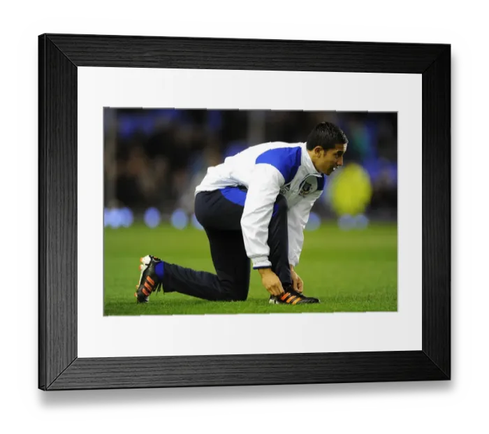 Framed Print : Tim Cahill's Stunner: Everton's Thrilling Victory Over Swansea City (21 December 2011, Goodison Park) Framed Print : Tim Cahill's Stunner: Everton's Thrilling Victory Over Swansea City (21 December 2011, Goodison Park)