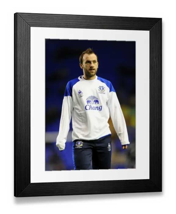Framed Print : James McFadden's Stunner: Everton's Victory Over Swansea City (21 December 2011, Goodison Park) Framed Print : James McFadden's Stunner: Everton's Victory Over Swansea City (21 December 2011, Goodison Park)