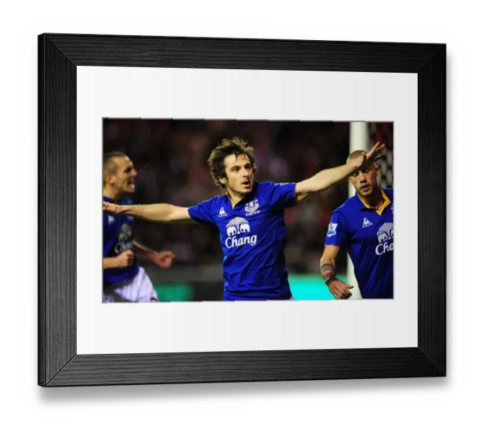 Framed Print : December Drama: Leighton Baines Scores the Penalty Winner for Everton at Sunderland's Stadium of Light (Barclays Premier League, 2011)