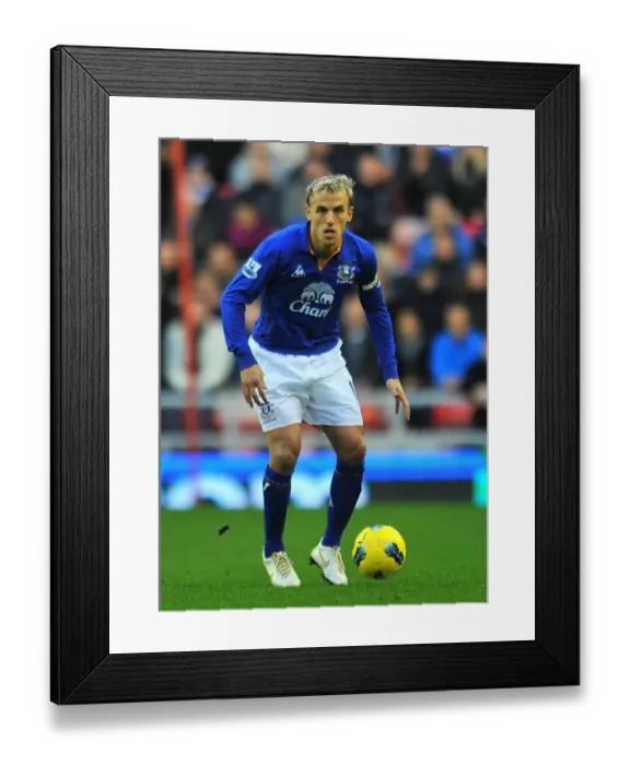 Framed Print : Phil Neville Leads Everton at Stadium of Light in Intense BPL Clash against Sunderland (26 December 2011) Framed Print : Phil Neville Leads Everton at Stadium of Light in Intense BPL Clash against Sunderland (26 December 2011)