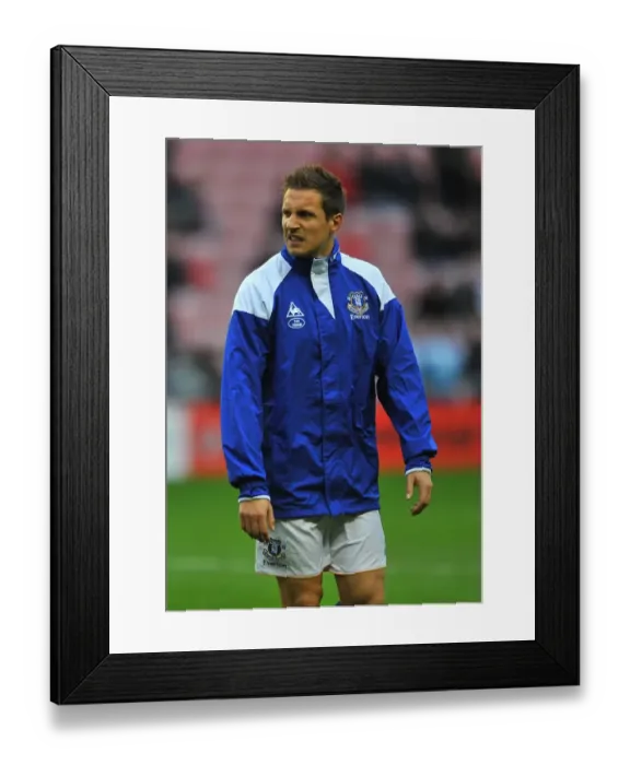 Framed Print : Phil Jagielka Leads Everton at Stadium of Light in BPL Clash Against Sunderland (26 December 2011) Framed Print : Phil Jagielka Leads Everton at Stadium of Light in BPL Clash Against Sunderland (26 December 2011)