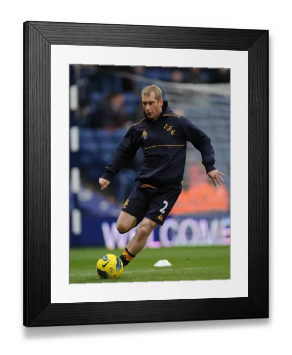 Framed Print : Everton's Tony Hibbert in Action Against West Bromwich Albion, Barclays Premier League (01 January 2012)