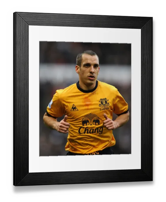 Framed Print : January Showdown: Osman's Leadership - Everton vs. West Bromwich Albion (1st January 2012) Framed Print : January Showdown: Osman's Leadership - Everton vs. West Bromwich Albion (1st January 2012)