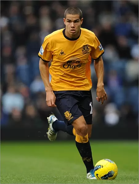 Jack Rodwell vs. West Bromwich Albion: Everton's Midfield Star Faces Off in Barclays Premier League Clash (01.01.2012)