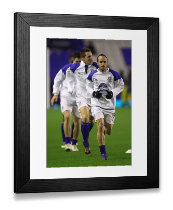 Framed Print : Landon Donovan Joins Everton FC for Pre-Match Warm-up vs Bolton Wanderers (04 January 2012) Framed Print : Landon Donovan Joins Everton FC for Pre-Match Warm-up vs Bolton Wanderers (04 January 2012)
