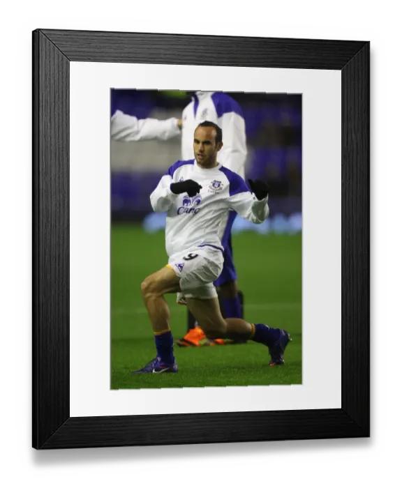 Framed Print : Landon Donovan in Action for Everton vs Bolton Wanderers (04 January 2012)