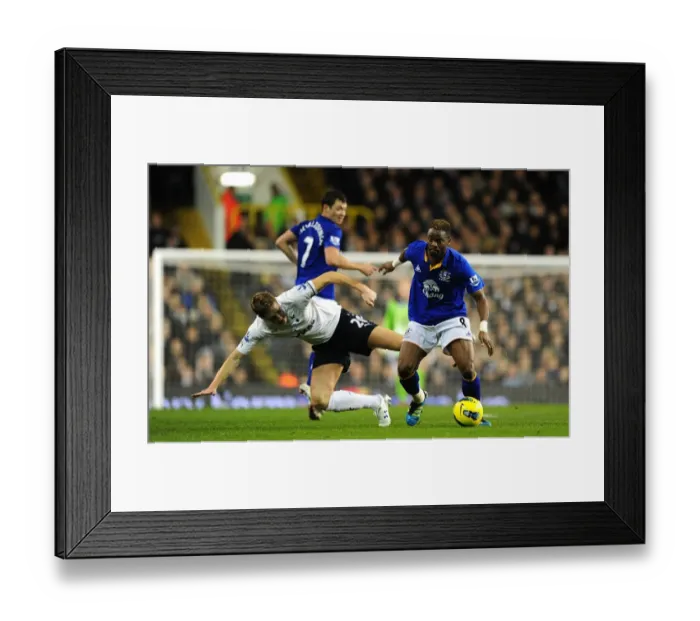 Framed Print : Barclays Premier League - Tottenham Hotspur v Everton - White Hart Lane Framed Print : Barclays Premier League - Tottenham Hotspur v Everton - White Hart Lane