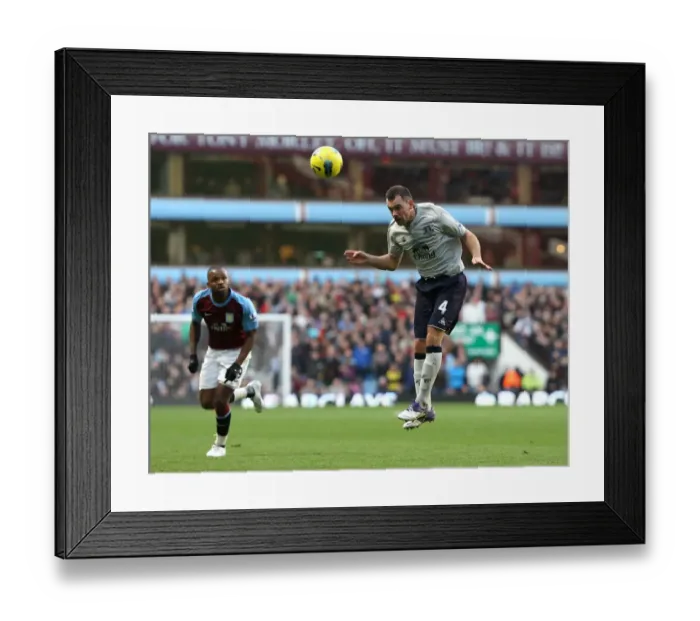 Framed Print : Everton's Darron Gibson in Action: Aston Villa vs. Everton, Barclays Premier League (14 January 2012)