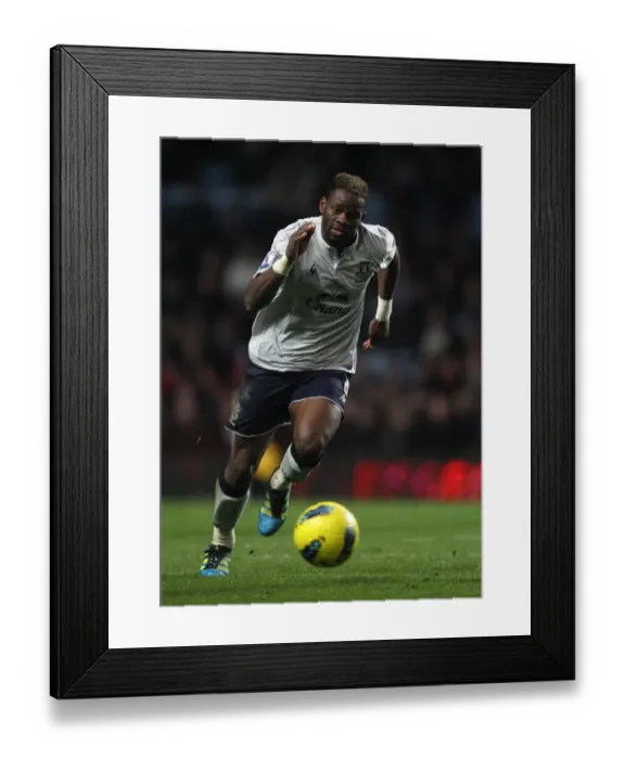 Framed Print : Thrilling Moment: Louis Saha Scores Stunner for Everton at Aston Villa (14 January 2012) Framed Print : Thrilling Moment: Louis Saha Scores Stunner for Everton at Aston Villa (14 January 2012)