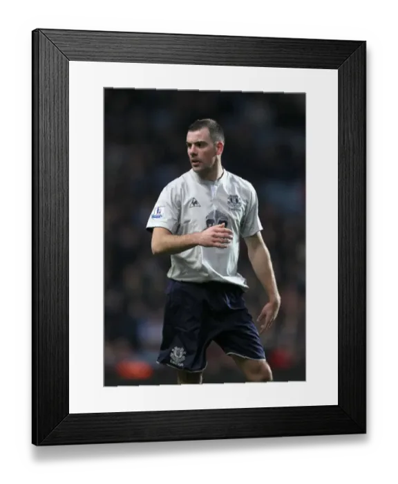 Framed Print : Everton's Darron Gibson in Action: Everton vs. Aston Villa, Premier League Clash (January 2012) Framed Print : Everton's Darron Gibson in Action: Everton vs. Aston Villa, Premier League Clash (January 2012)