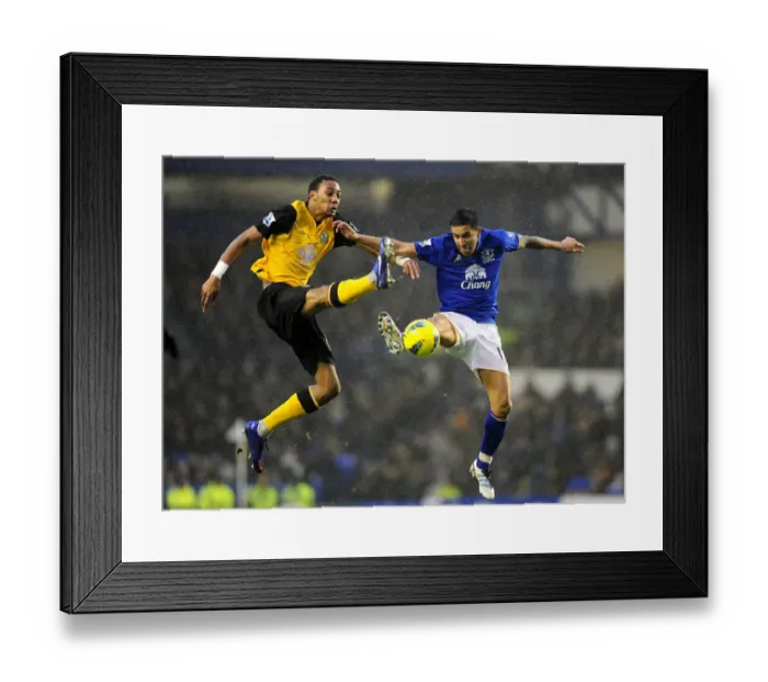 Framed Print : Battle for the Ball: Tim Cahill vs. Steven Nzonzi - Everton vs. Blackburn Rovers, Premier League (2012) Framed Print : Battle for the Ball: Tim Cahill vs. Steven Nzonzi - Everton vs. Blackburn Rovers, Premier League (2012)