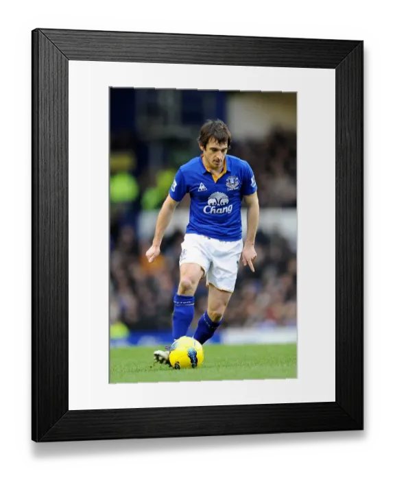 Framed Print : Leighton Baines in Action: Everton vs Blackburn Rovers, Premier League, Goodison Park (21 January 2012) Framed Print : Leighton Baines in Action: Everton vs Blackburn Rovers, Premier League, Goodison Park (21 January 2012)