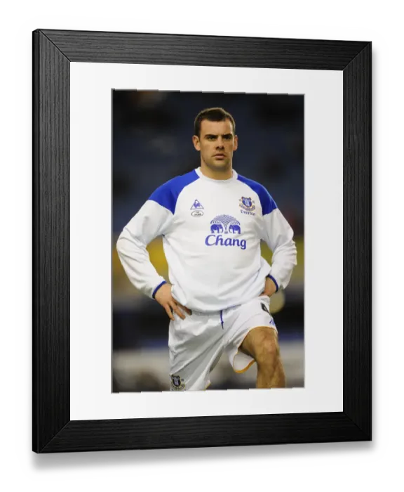 Framed Print : FA Cup Fourth Round Battle: Everton's Darron Gibson Shines at Goodison Park vs Fulham Framed Print : FA Cup Fourth Round Battle: Everton's Darron Gibson Shines at Goodison Park vs Fulham