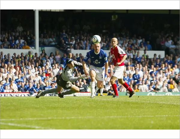 Lee Carsley's Stunner: Everton's Key Moment Against Arsenal (15 / 8 / 04), Barclays Premiership Season 04-05
