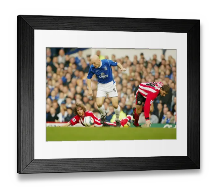 Framed Print : 16 10 04 Job No 04101601 Barclays Premiership Everton v Southampton Goodison Framed Print : 16 10 04 Job No 04101601 Barclays Premiership Everton v Southampton Goodison