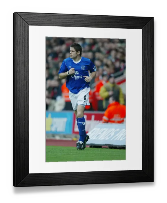 Framed Print : Determined Striker: James Beattie in Action for Everton Football Club Framed Print : Determined Striker: James Beattie in Action for Everton Football Club