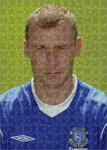 Everton FC: Duncan Ferguson Team Picture and Portraits