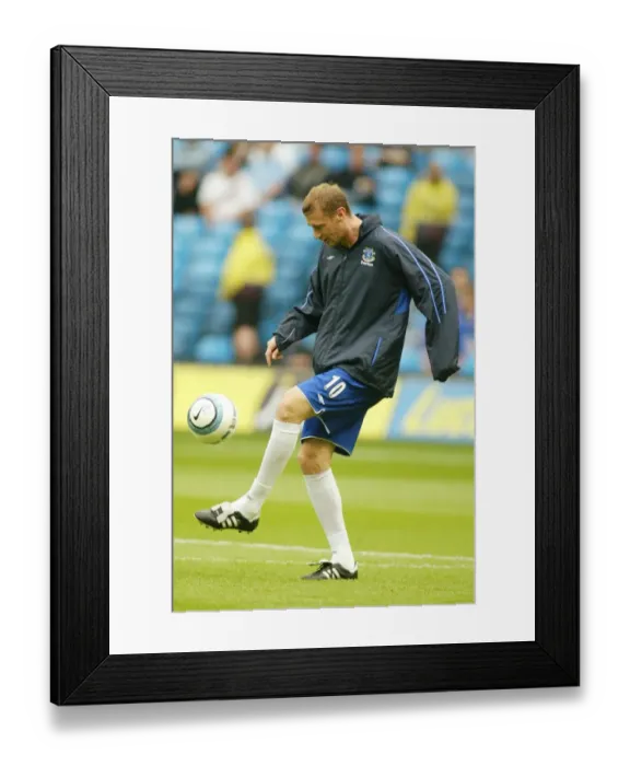 Framed Print : Duncan Ferguson in Action for Everton vs Manchester City, Barclays Premiership, 2004 Framed Print : Duncan Ferguson in Action for Everton vs Manchester City, Barclays Premiership, 2004
