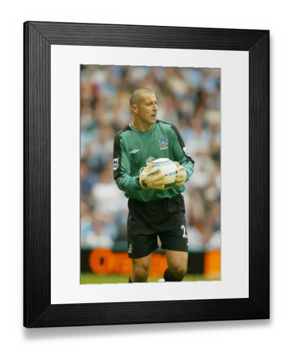 Framed Print : Nigel Martyn in Action: Everton vs Manchester City, Barclays Premiership, 2004 Framed Print : Nigel Martyn in Action: Everton vs Manchester City, Barclays Premiership, 2004