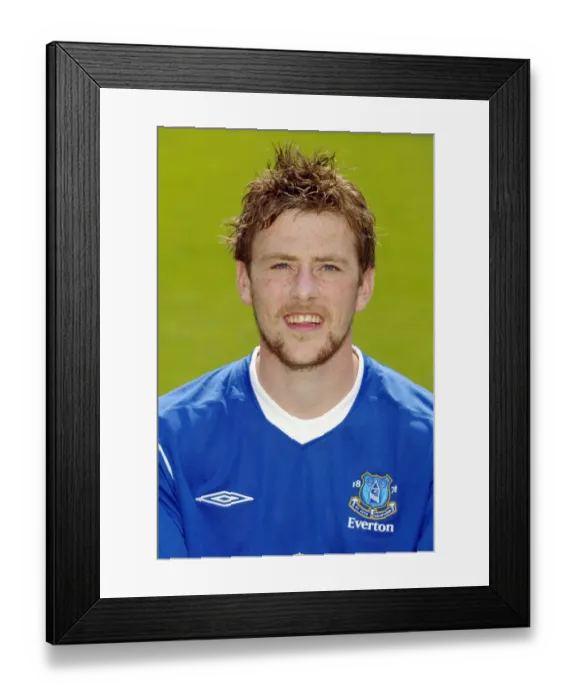 Framed Print : Gary Naysmith: Everton Football Club Team Photo and Portrait Framed Print : Gary Naysmith: Everton Football Club Team Photo and Portrait