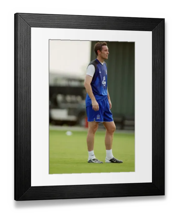 Framed Print : David Weir at Copa De Tejas Training, 2004 - Everton FC