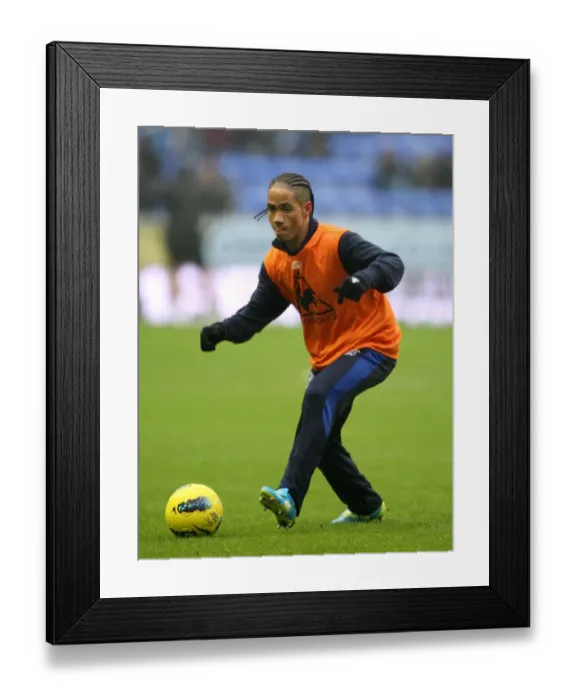 Framed Print : Steven Pienaar in Action: Everton vs. Wigan Athletic, Barclays Premier League (February 2012) Framed Print : Steven Pienaar in Action: Everton vs. Wigan Athletic, Barclays Premier League (February 2012)