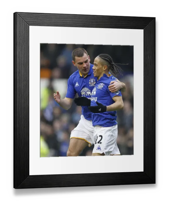 Framed Print : Steven Pienaar's Stunning Goal: Thrilling Opener for Everton Against Chelsea (11 February 2012)
